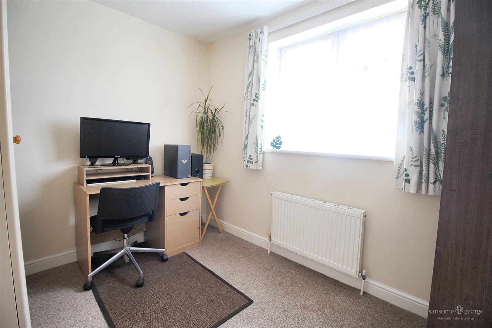 Walmer Close, Tilehurst, Reading